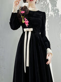 Black Pearl Collar Velvet Vintage Dress With Bow-knot